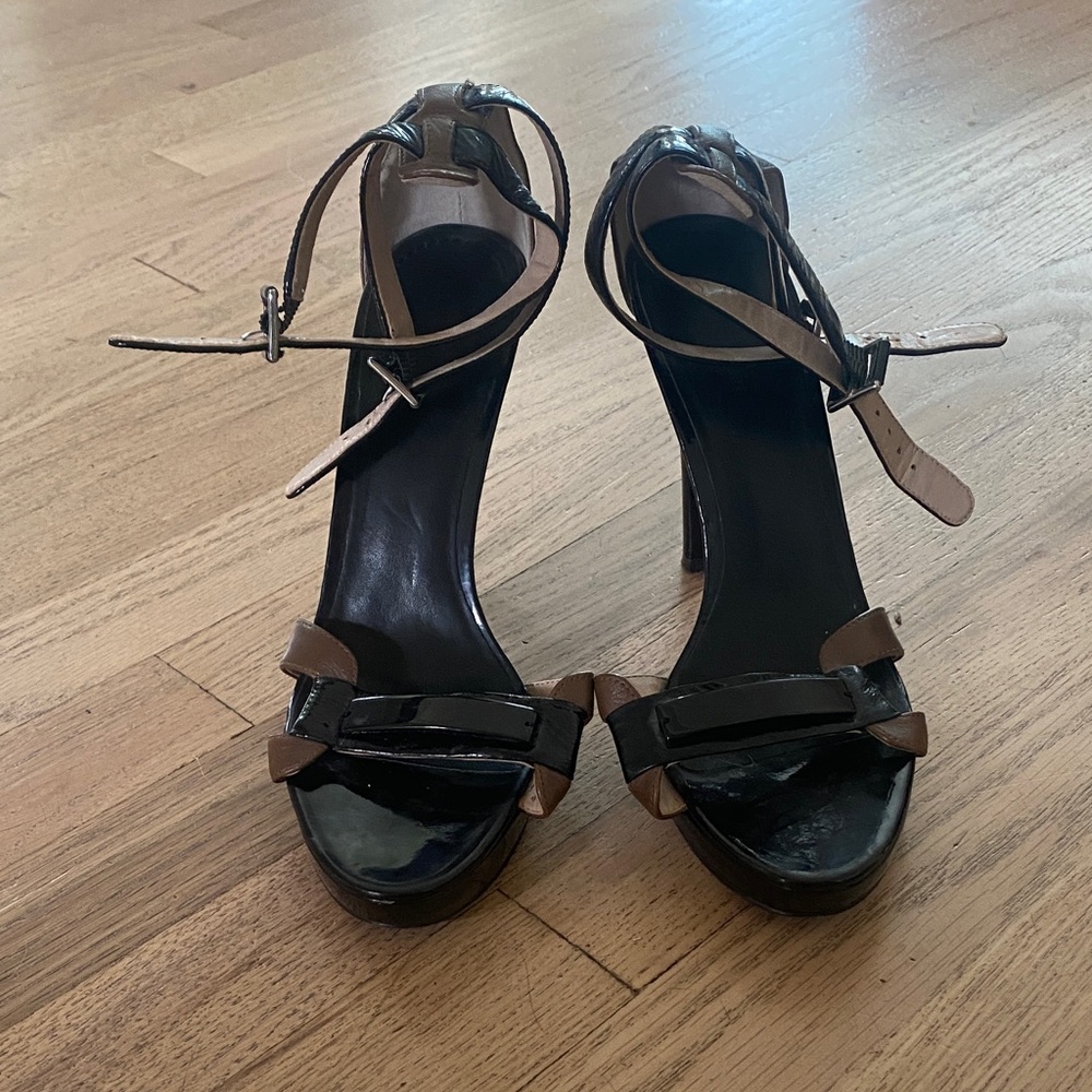 Calvin Klein Elegant Black and Brown Women's Heels